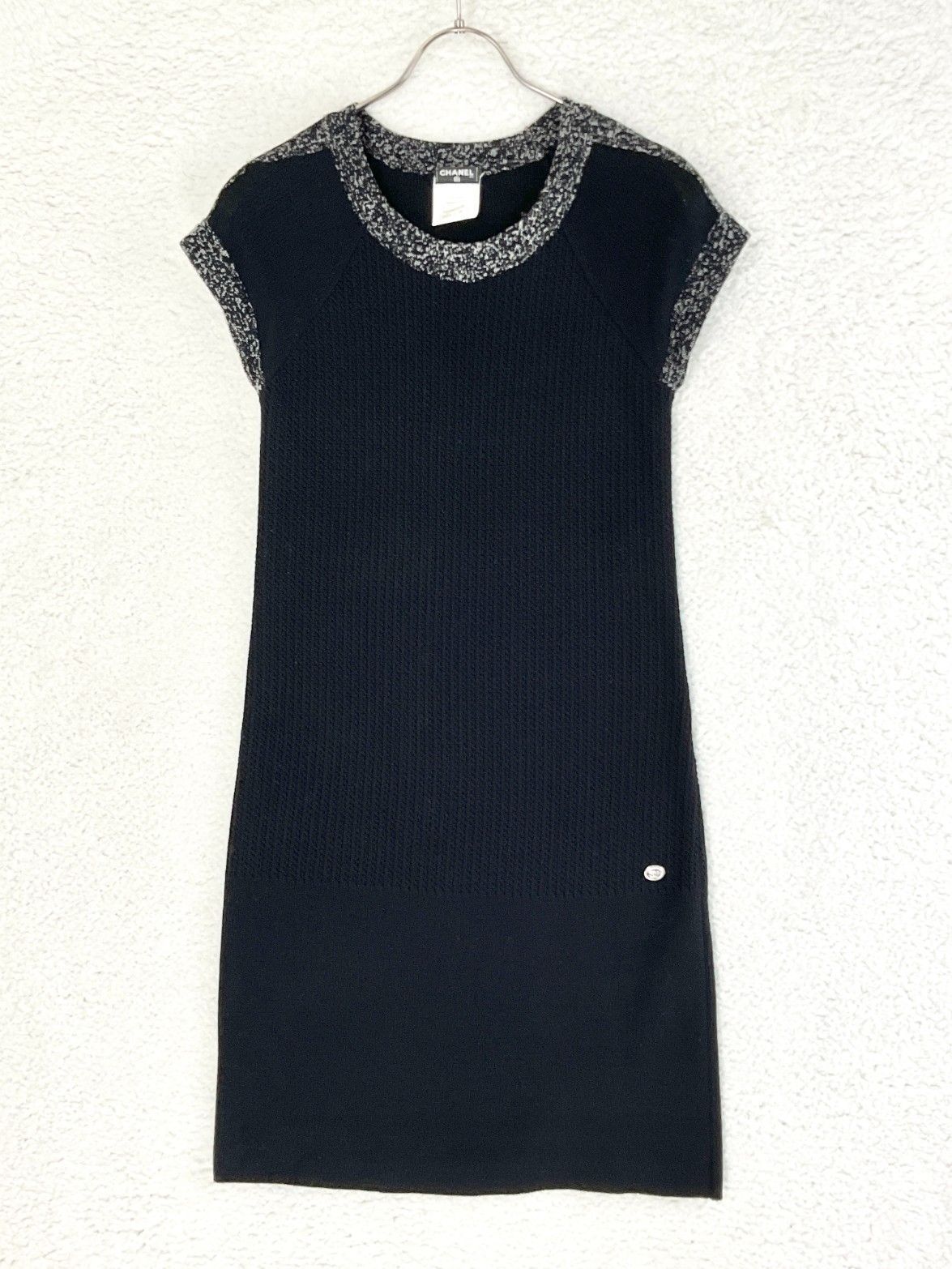 美品 CHANEL シャネル P43　ココマークプレート付ワンピース　38 お値引き交渉大歓迎】美品 38 CHANEL シャネル ブラック P43