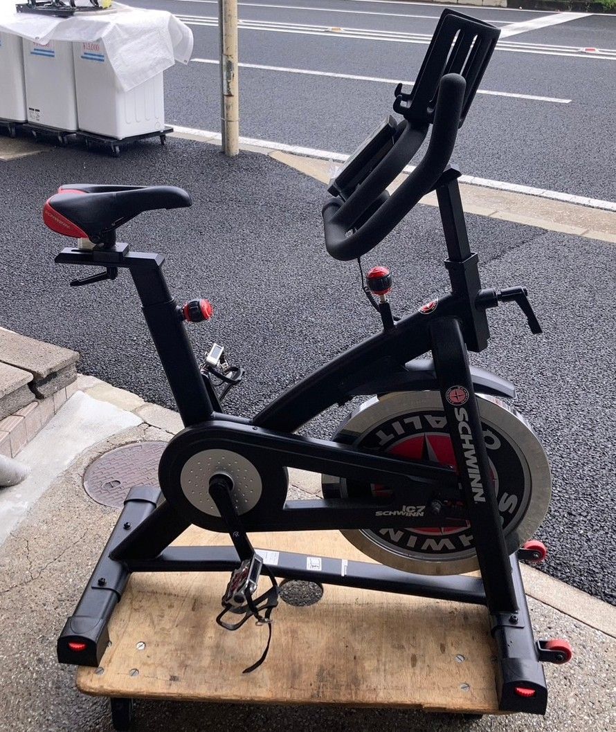 ◇SCHWINN IC7 スピンバイク エアロバイク スピードバイク エクササイズ トレーニング 筋トレ - メルカリ