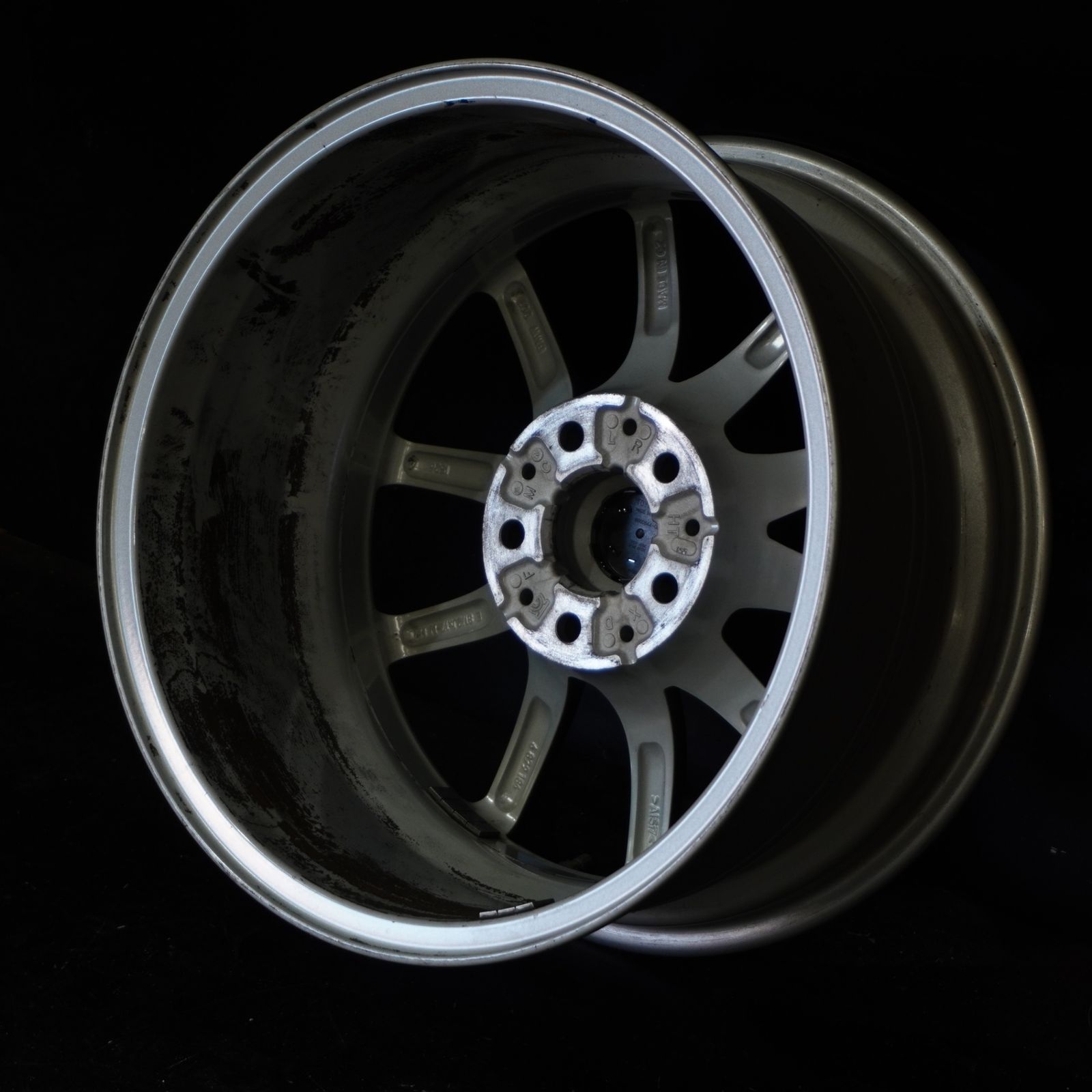 30日間返品交換可能！ トヨタ 90 スープラ 純正 17×8.5J 26 112 5H 1本 リペアベース用に 恋愛