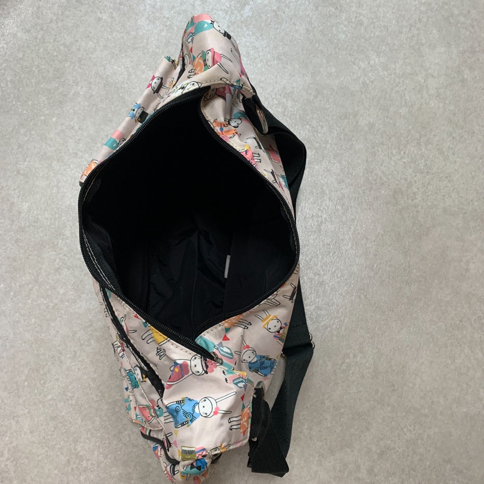 LeSportsac うさぎ柄 レスポートサック ショルダーバッグ フィフィ