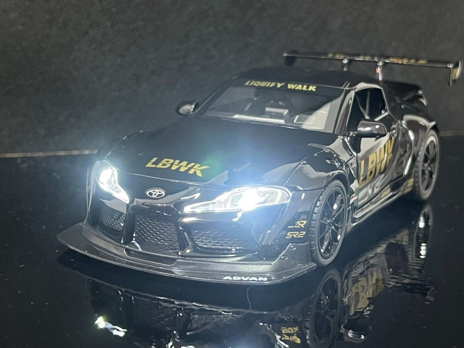 スープラトヨタ TOYOTA 1/24 ミニカー ブラック 黒 SUPRA - メルカリ