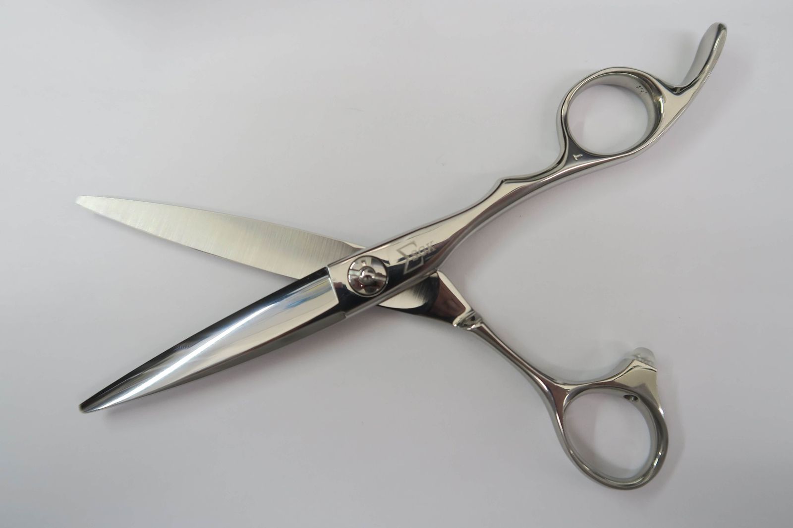 中古シザー】中野製作所 BOB SPD-55（左利き用・5.5インチ）美容師用