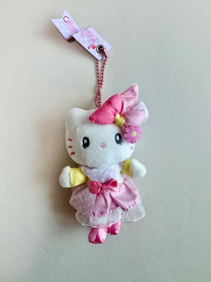 ハローキティ ぬいぐるみ　キーホルダー　マスコット　USJ エンジェル　ハート 楽天市場】予約商品 2026年1月下旬予定 ハローキティ エンジェル