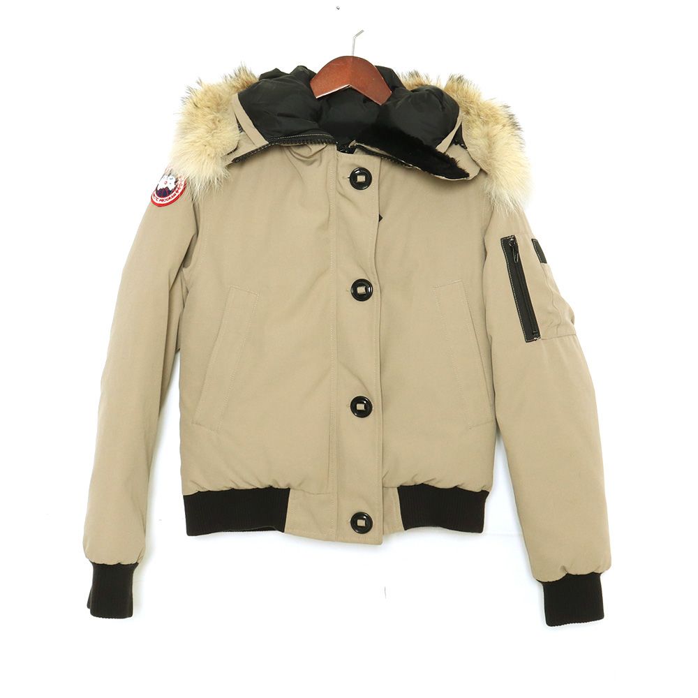 CANADA GOOSE ショートダウンジャケット Sサイズ - メルカリ