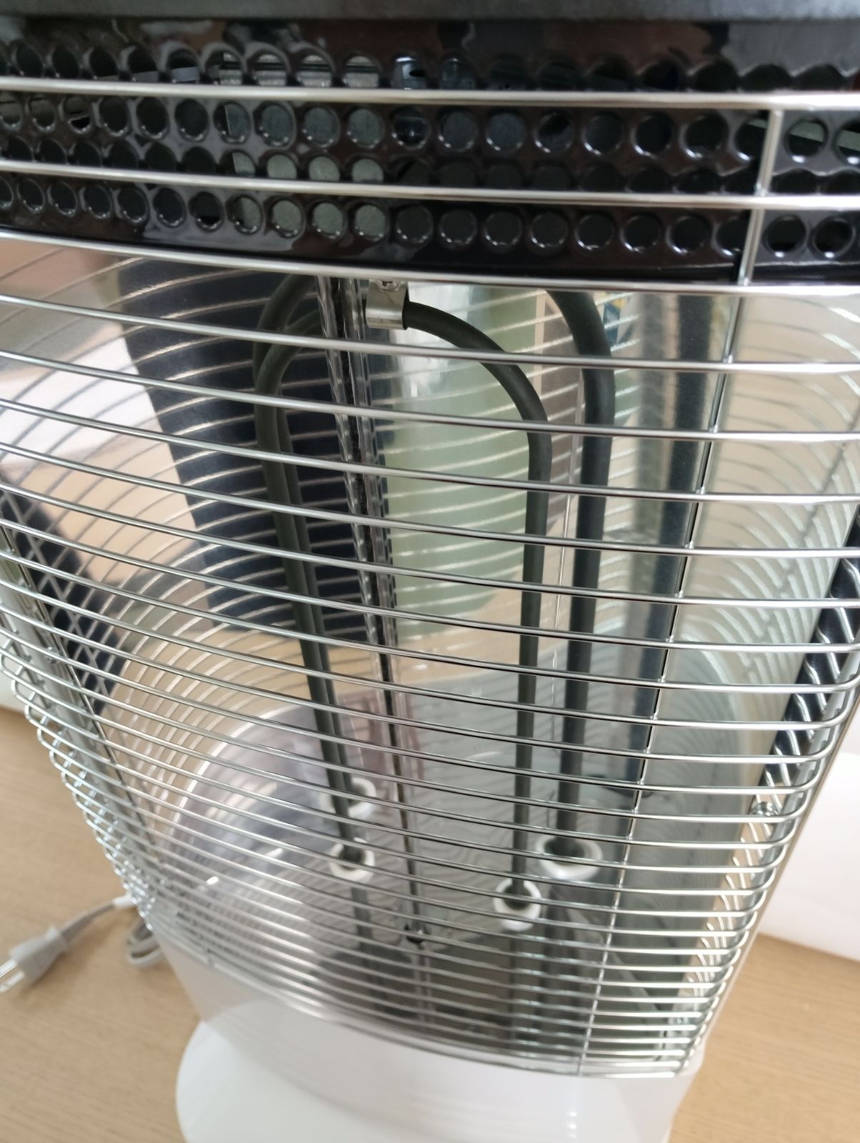 製トヨトミ 速暖遠赤外線カーボンヒーター