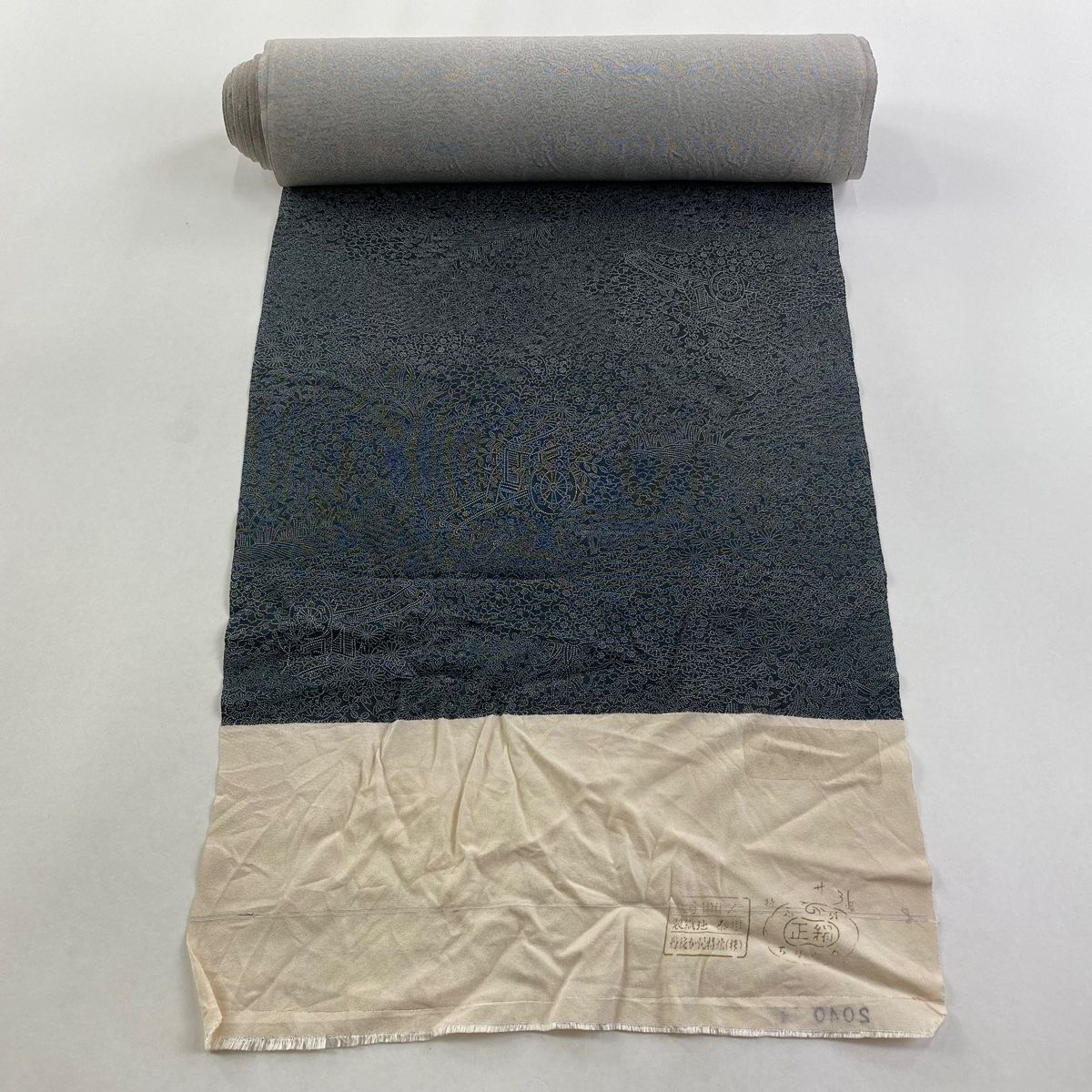 反物 秀品 江戸小紋 御所車 草花 縮緬 黒灰 正絹