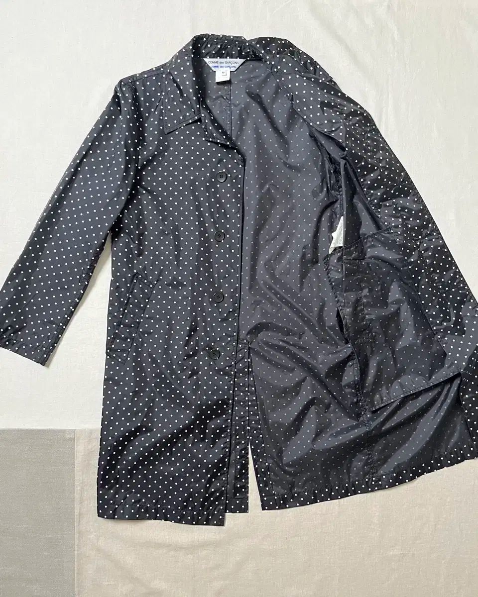 des GARCONS