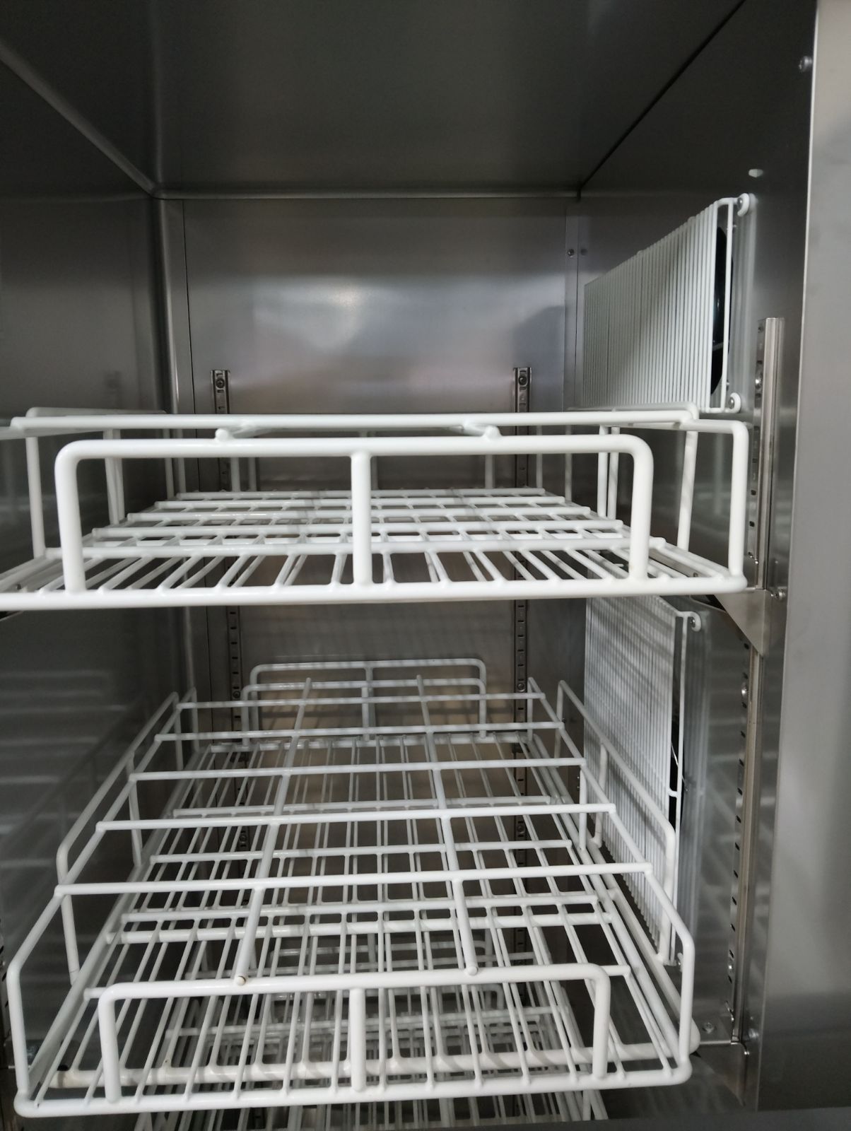 蓄冷材用急速凍結