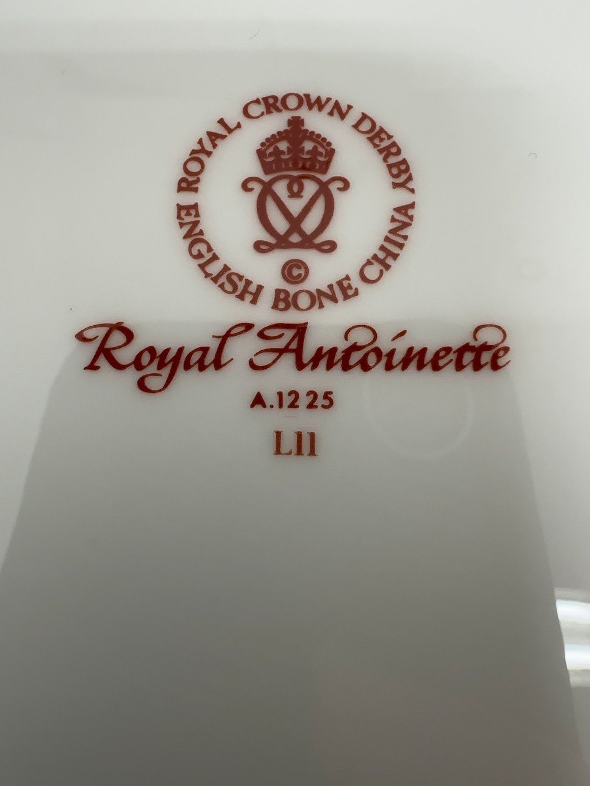 ロイヤルクラウンダービー アントワネット プレート 26cm 英国製