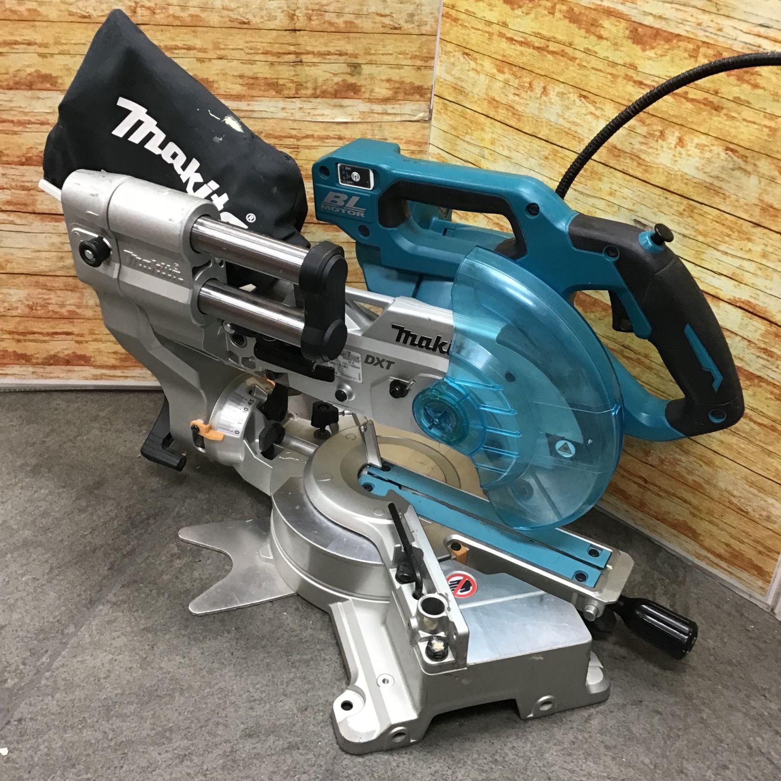 マキタ(makita) コードレススライドマルノコ LS610DZ【川崎店】