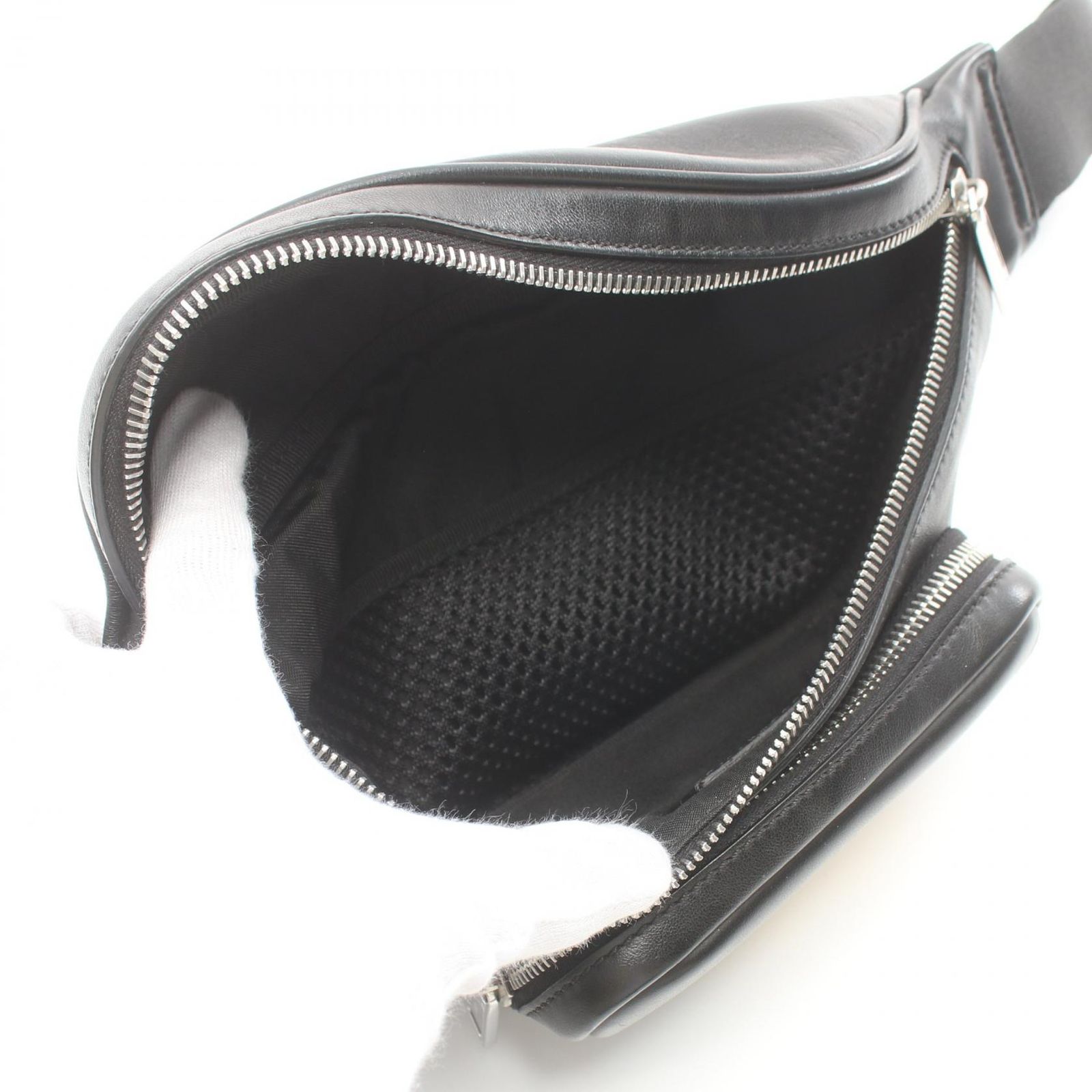 フェンディ バッグバグズ モンスターアイ ウエストバッグ ボディバッグ