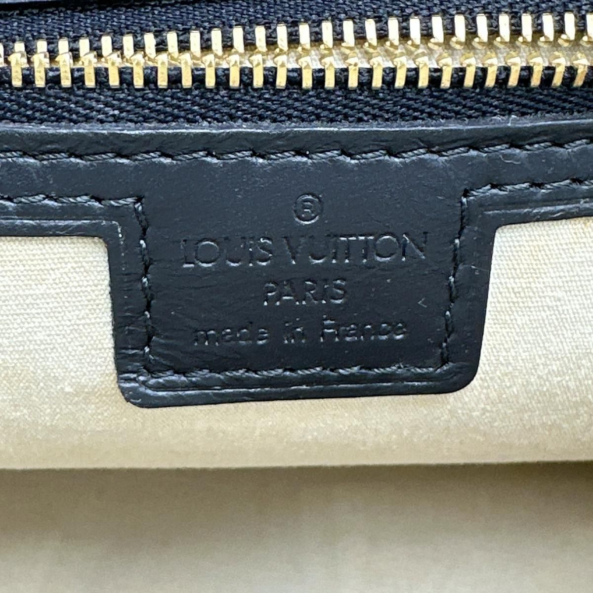 VUITTON グレー