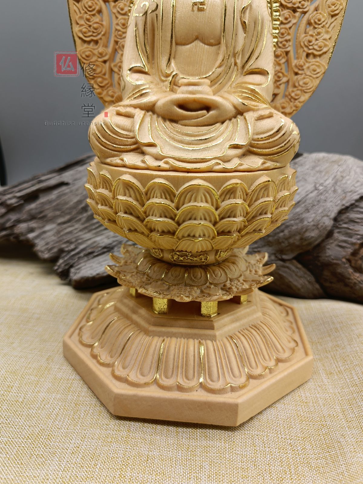 【修縁堂】木彫り 仏像 娑婆三聖立像 地蔵菩薩 観音菩薩 釈迦如来 仏教工芸品 修縁堂】木彫り 仏像 娑婆三聖 地蔵菩薩 釈迦如来 観音菩薩座像 仏教