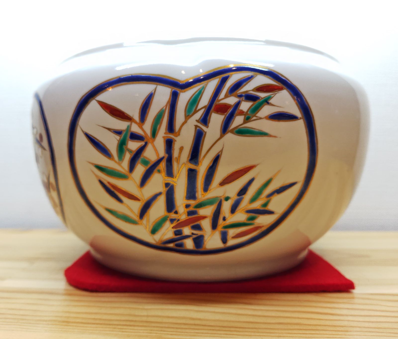 逢絢亭 茶道具 捻梅水指 京焼 色絵 四君子の図 平安祥堂 手塚祥堂 共箱入り UBS-PPNI_AC_ID