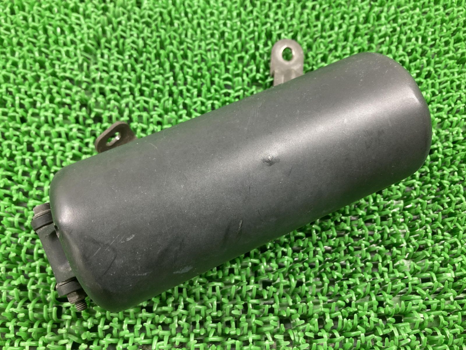 250TR ツールボックス 32099-1184 カワサキ 純正 中古 バイク 部品 BJ250F 割れ欠け無し 品薄 希少品 工具入れ 車検 Genuine