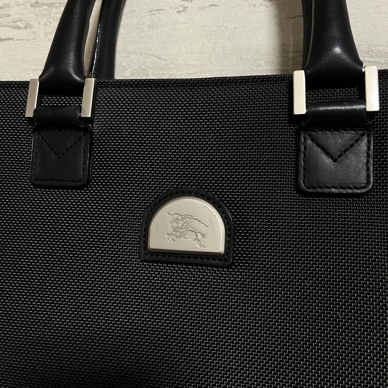 BURBERRY 　トートバッグ 自立可　A4 ヴィンテージレア　内ノバチェック BURBERRY トートバッグ 自立可 A4 ヴィンテージレア 内ノバチェック