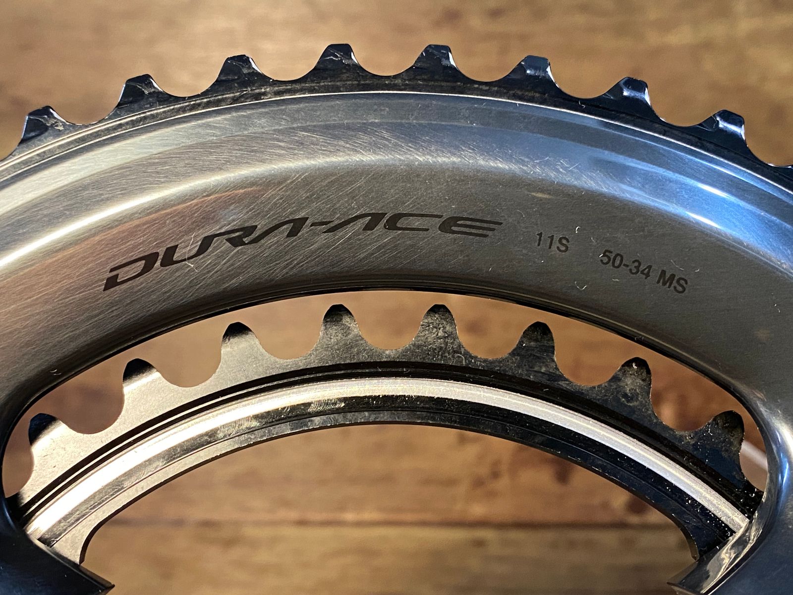 HA379 シマノ SHIMANO デュエラエース DURA-ACE FC-R9100 チェーン 