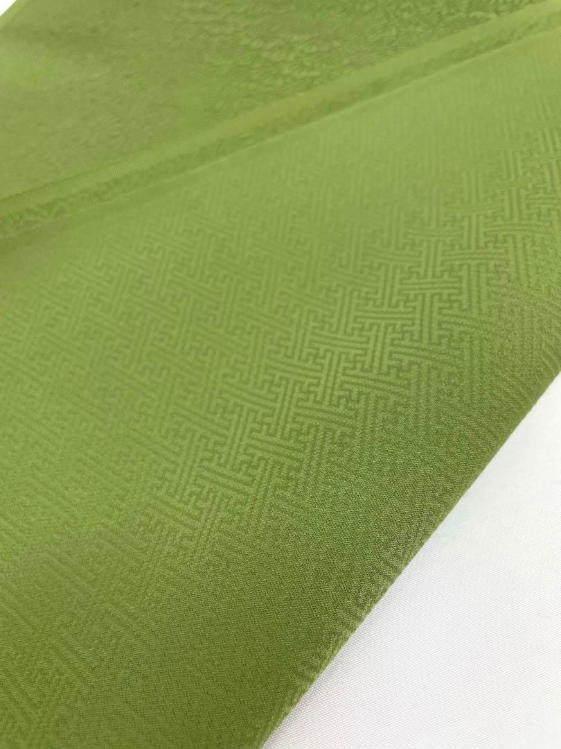 色無地 紋意匠 堅牢染 加賀彩り 八掛付き 草色 正絹 反物 - メルカリ