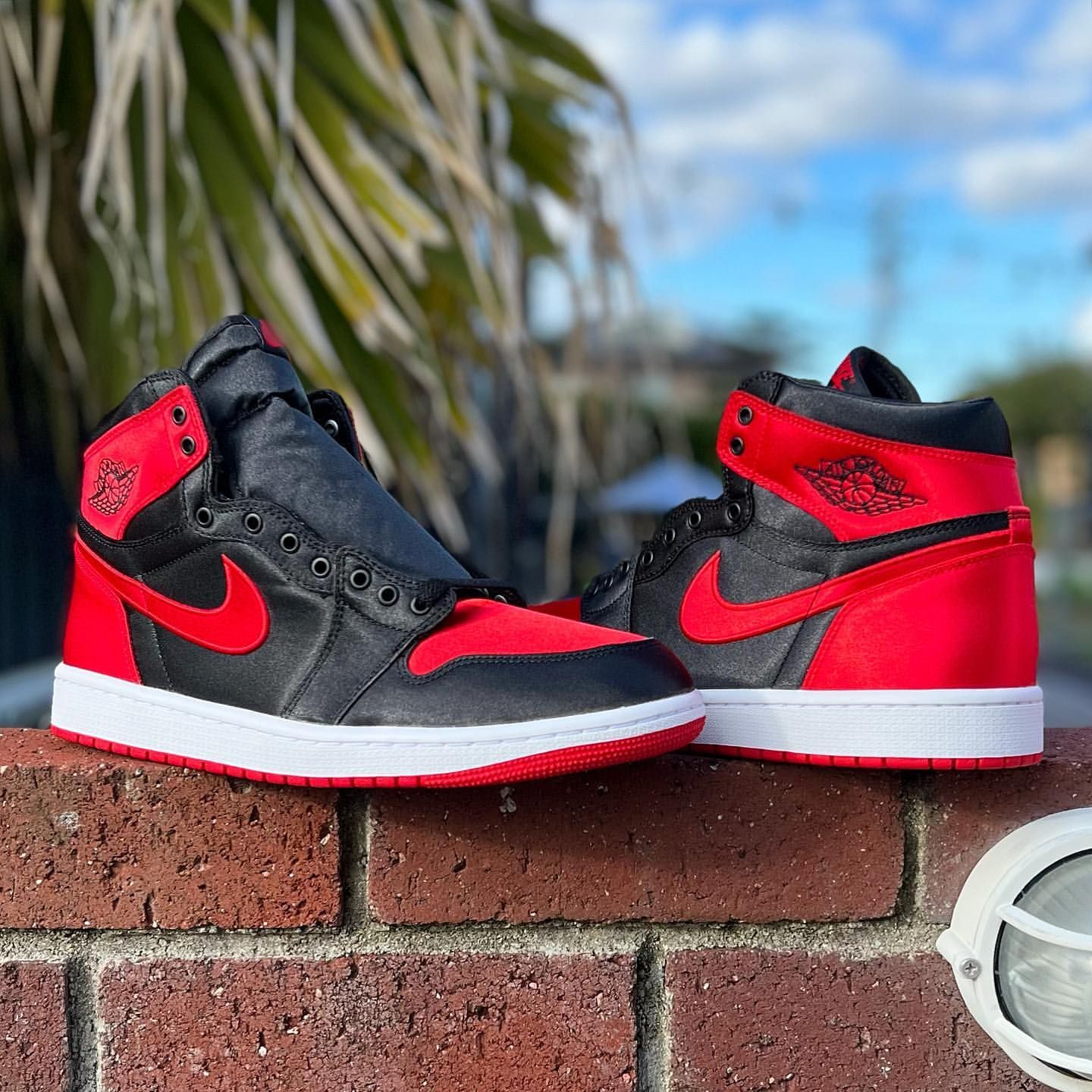 somecityNIKE WMNS AIR JORDAN1 HIGH OG    BRED