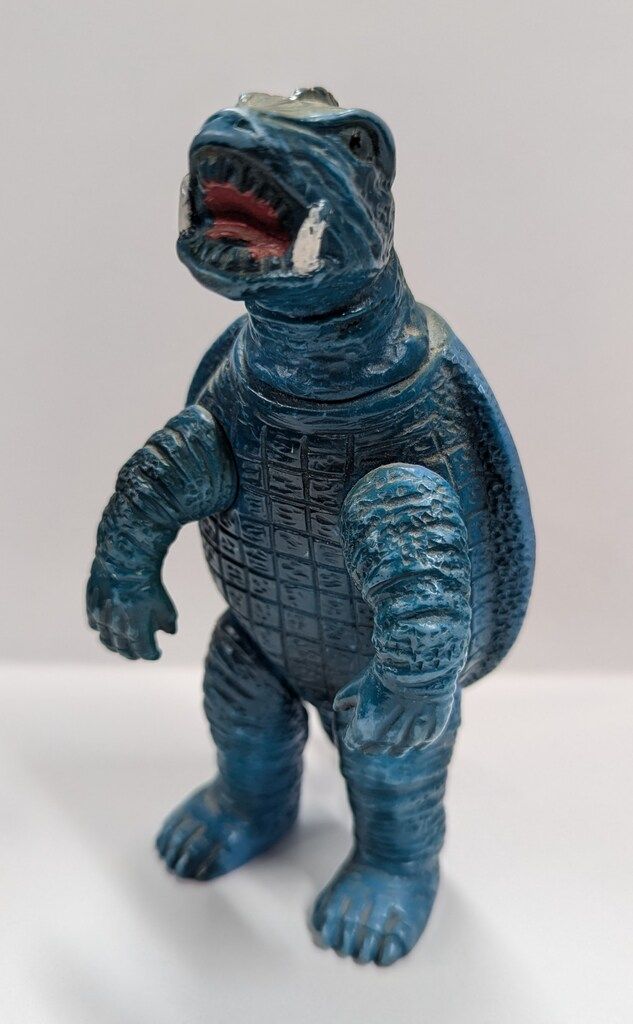マルサン MARUSAN ガメラ ソフビ　ミドルサイズ　1995 Yahoo!オークション - マルサン ガメラ ミドルサイズ 当時物 美品