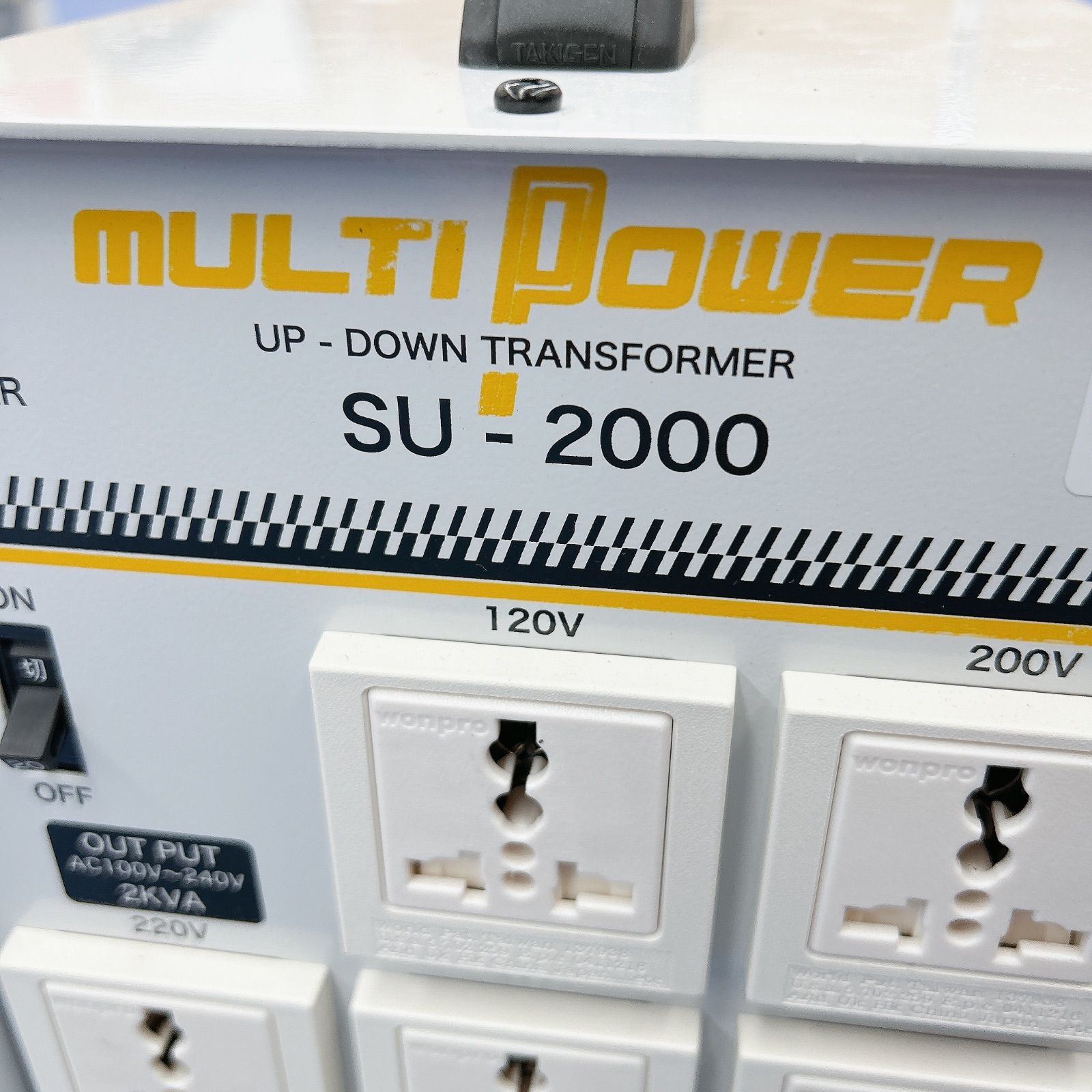 スワロー電機 SU-2000 マルチパワートランス アップダウントランス スワロー電機 海外・国内兼用型トランス SU-2000 1個（直送品