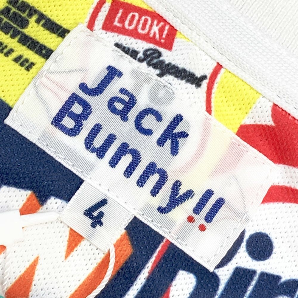 サイズ：4 JACK BUNNY ジャックバニー  半袖ポロシャツ ワッペン 総柄 ホワイト系 [240101506315] ゴルフウェア メンズ ストスト サイズ：4 JACK BUNNY ジャックバニー 半袖ポロシャツ ワッペン 総柄