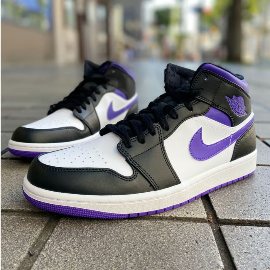 NIKE ナイキ AIR JORDAN1 MID エアジョーダン1 LILAS リラ 黒 白
