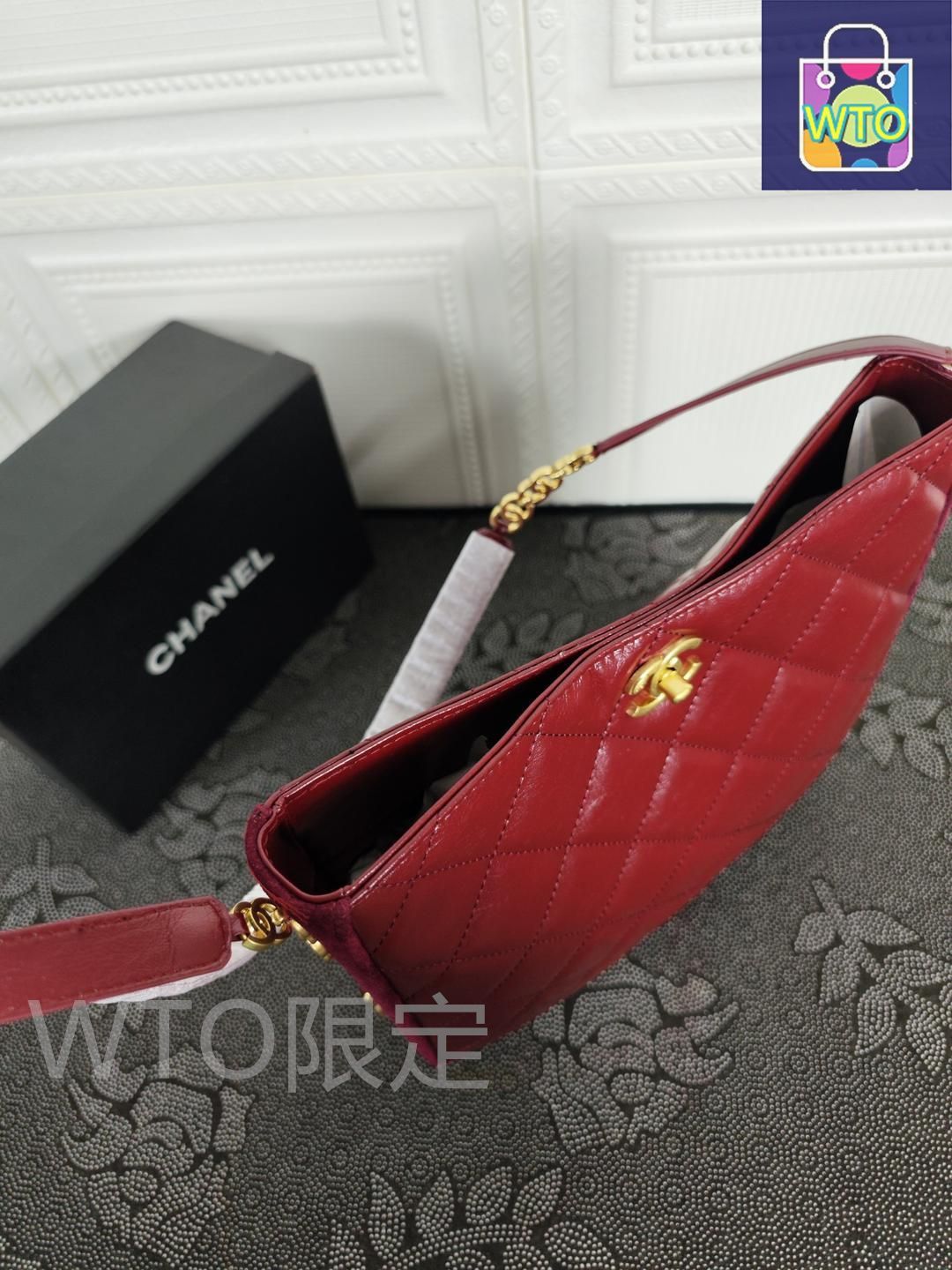 エポカのホワイトとベージュのハンドバッグ 美品 BALL＆CHAIN ボールアンドチェーン モルガ コラボ Cherry
