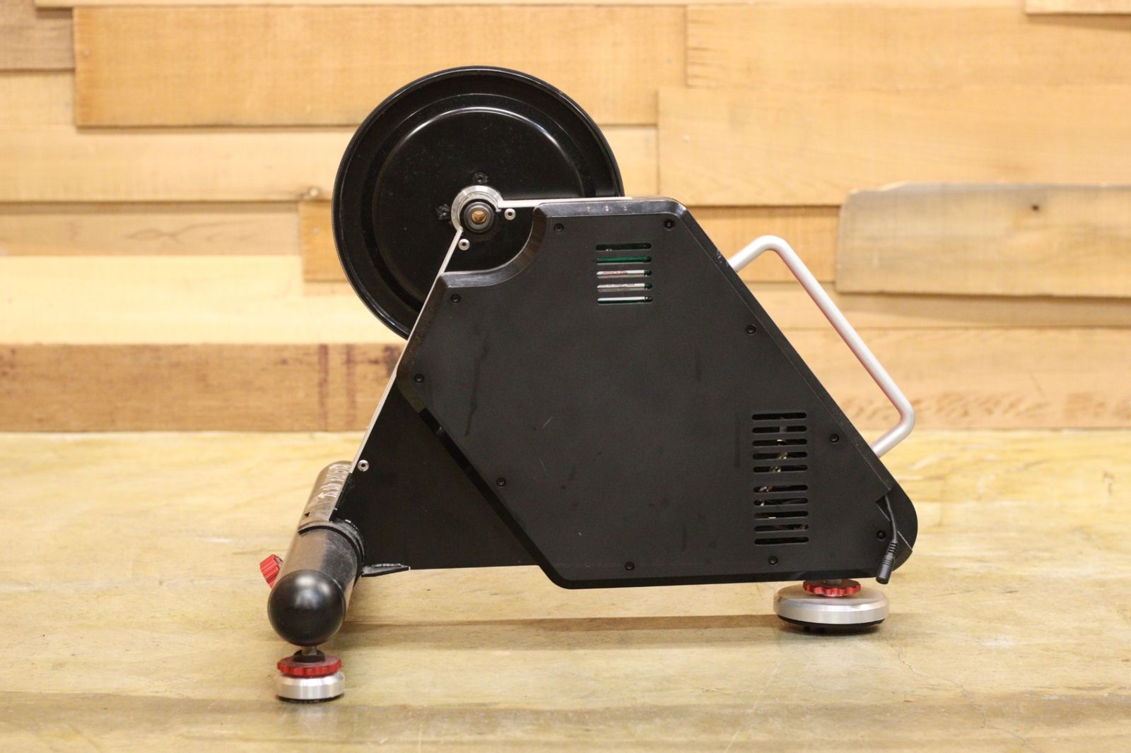 ミノウラ MINOURA 神楽 KAGURA LSD9200 ダイレクトドライブ スマートトレーナー ローラー台 立川店