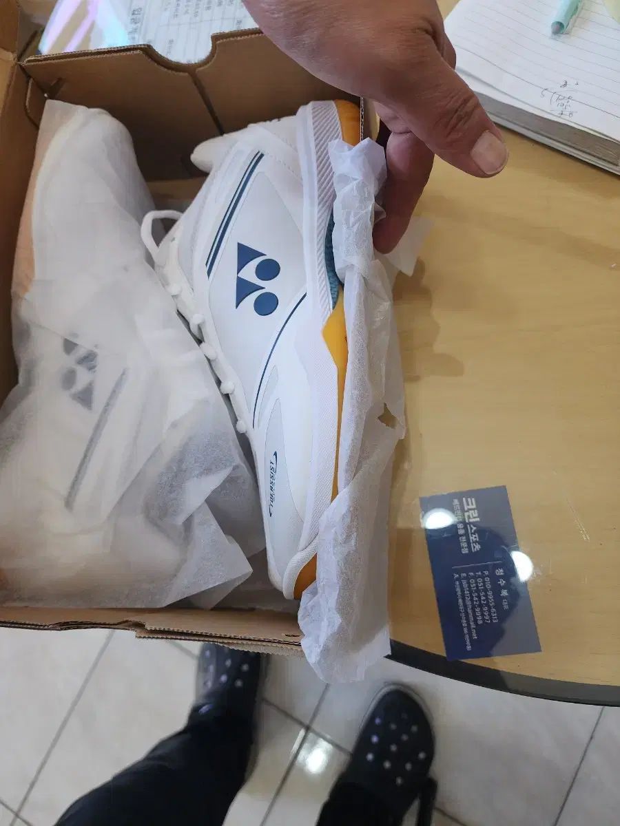 ヨネックス ( YONEX ) バドミントンシューズ 65z4 260mm 新品 YONEX