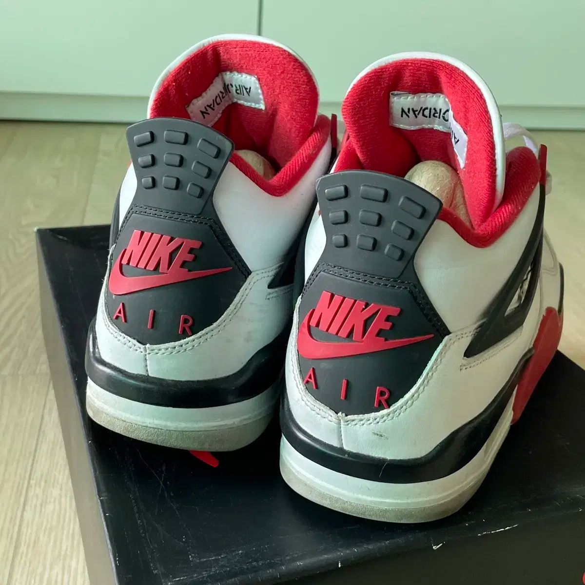 ☆関税込☆ジョーダン 4 ファイアレッド 2020 安全靴 ファスナー☆大人気☆