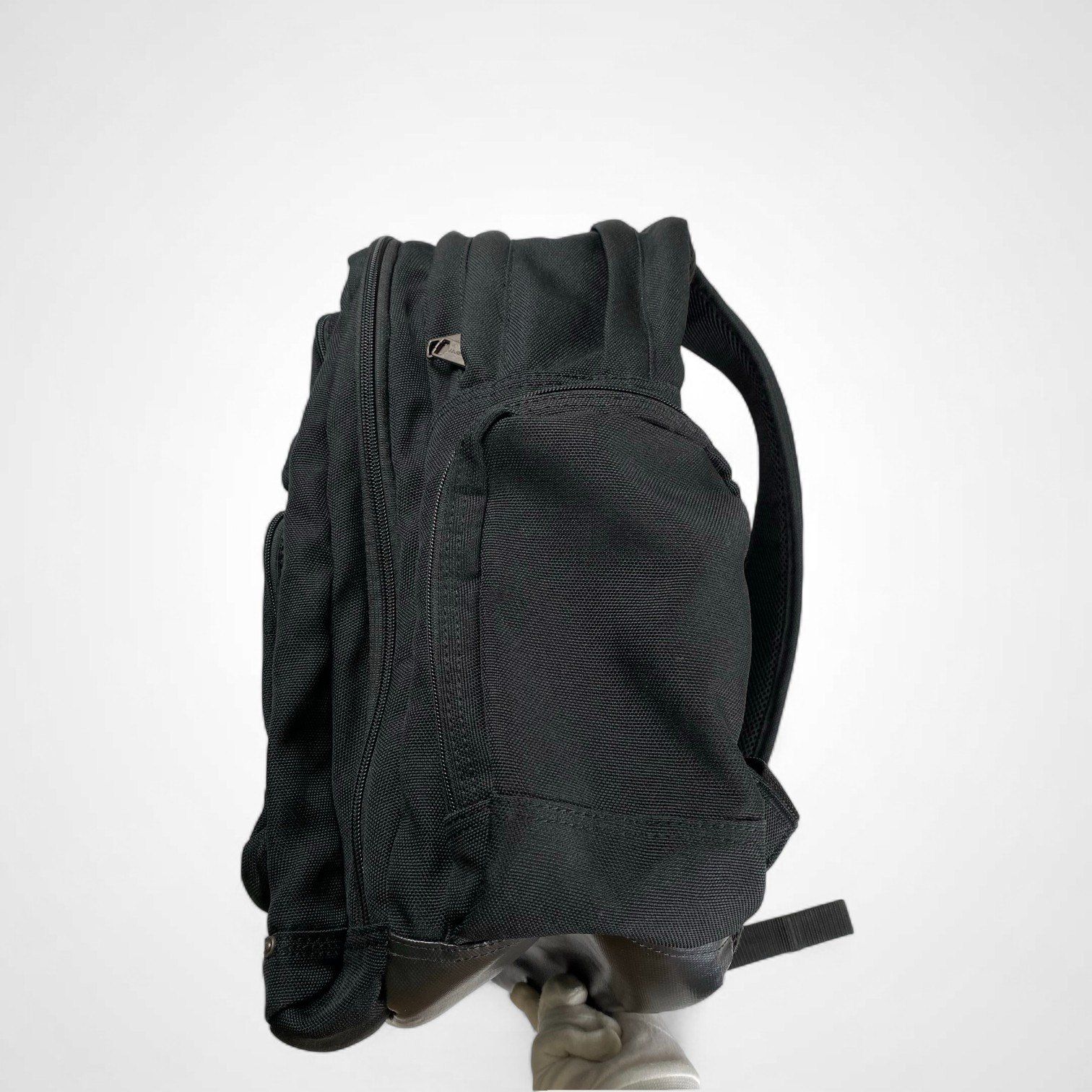 Carhartt ブラック リュック　バックパック　BTS Carhartt ブラック リュックバックパックBTS