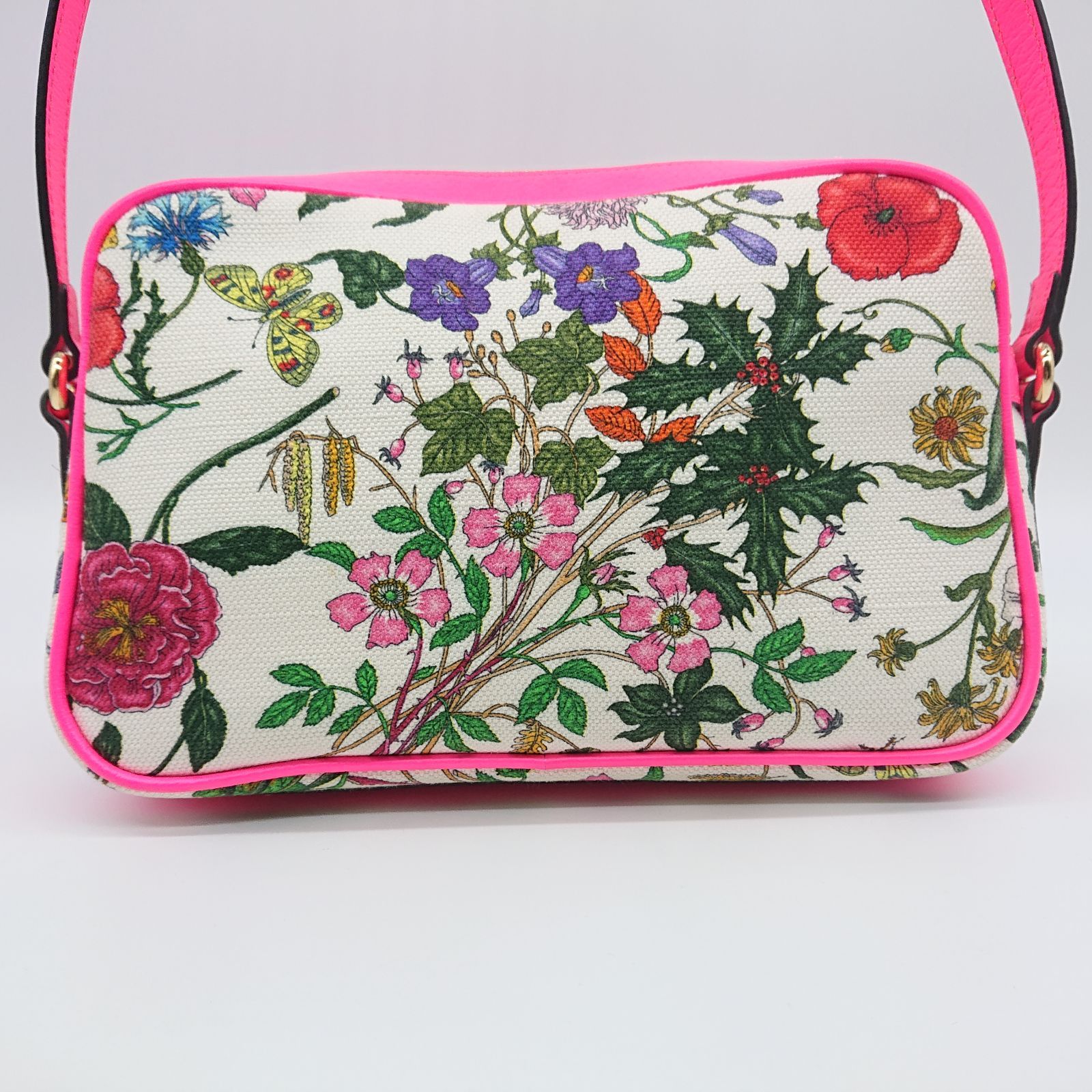GUCCI 花柄ショルダーバッグ 中型 花柄 GUCCI(グッチ) ショルダーバッグ・ポシェット(レディース