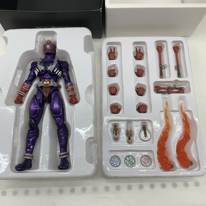 k128 未開封　バンダイ　仮面ライダー　響鬼　真骨彫 メルカリ 真骨彫製法 仮面ライダー装甲響鬼 仮面ライダー響鬼 s.h.