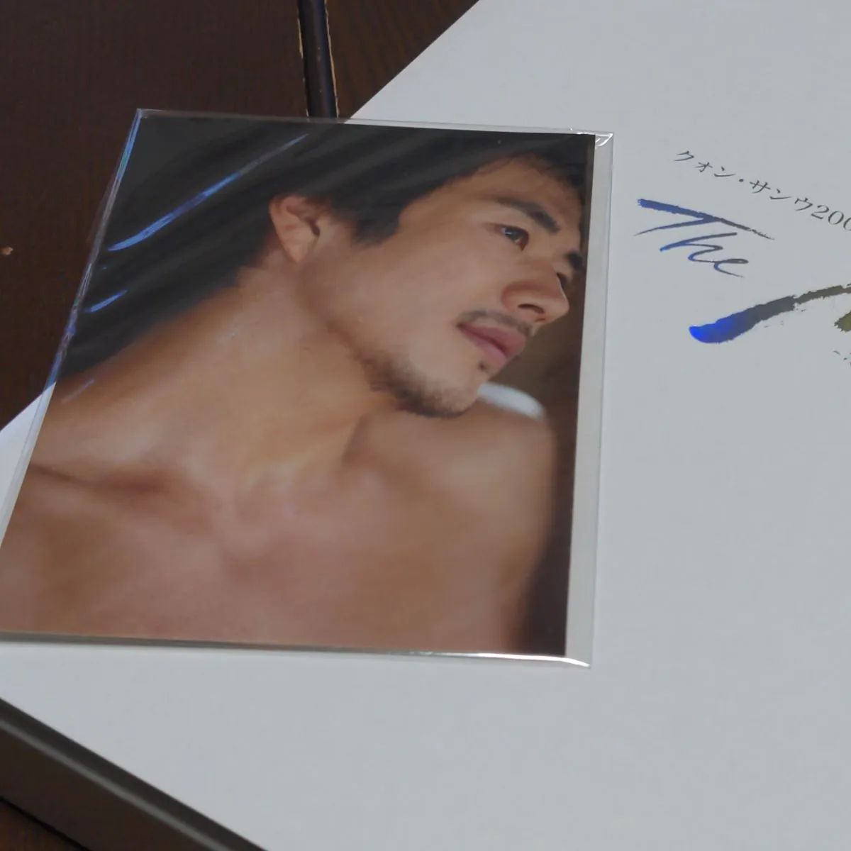クォン・サンウ2009年公式DVD&写真集The Nudeホワイトボックス - メルカリ クォン・サンウ2009年公式DVD&写真集The Nudeホワイトボックス - メルカリ
