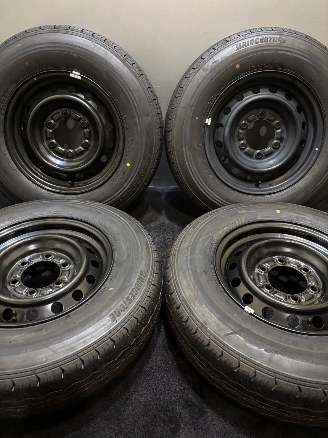 新車外し 195 80R15 107 105S LT BRIDGESTONE RD613 24 25年製 トヨタ 200系 ハイエース 純正 15インチ 6J 35 139.7 6H 夏タイヤ 4本 1-K308