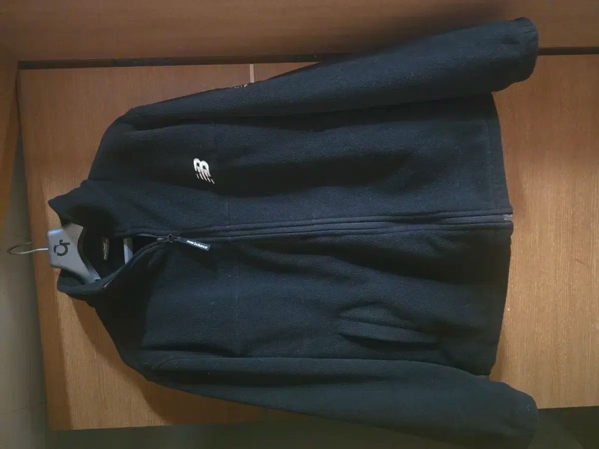 kt wiz New Balance ニューバランス ブラック フリース ジャケット 21 今年の勝利のお祝い