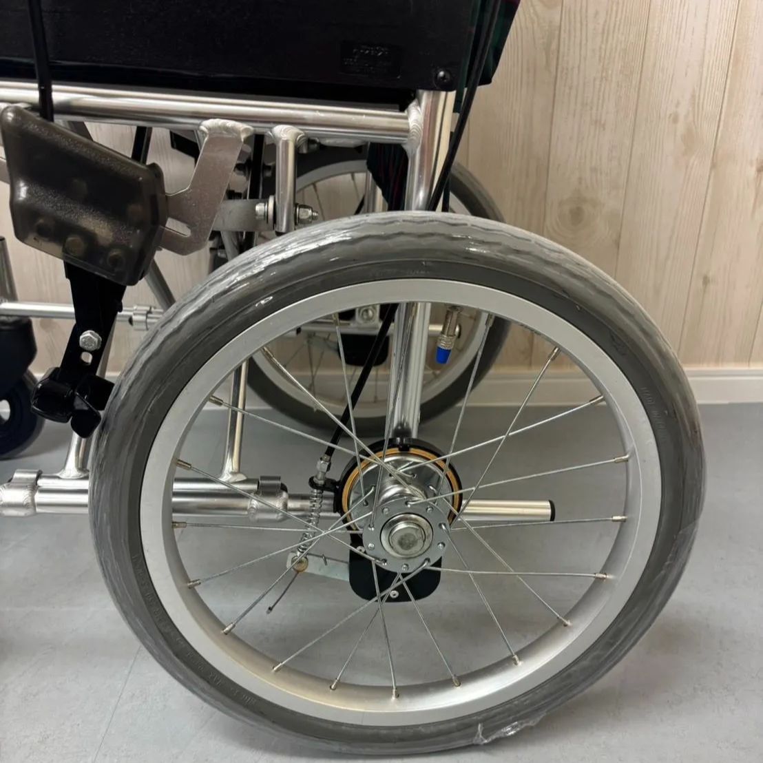 Miki 超軽量 介助型 車椅子 車いす 車イス スタンダード