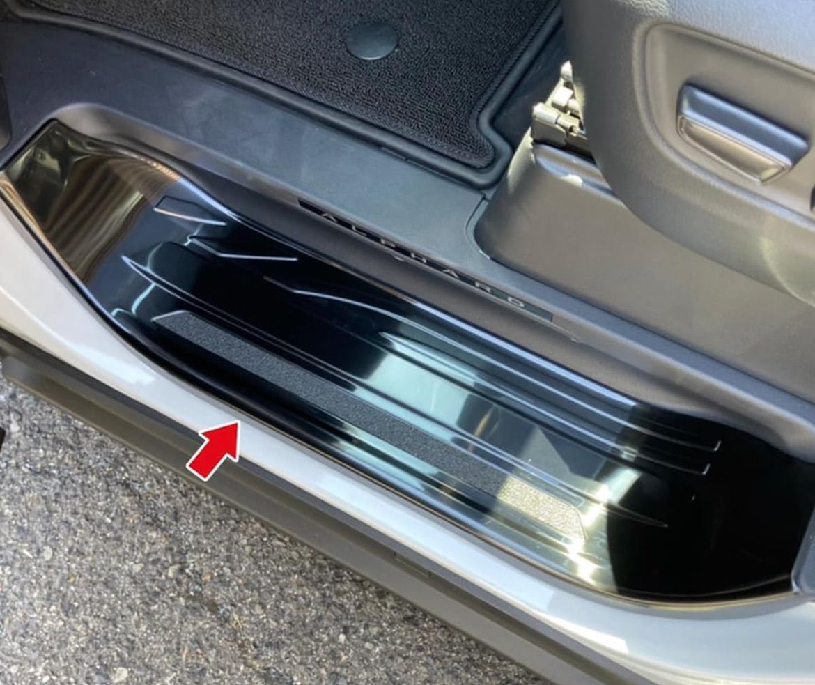 アルファード40系 下側スカッフプレート