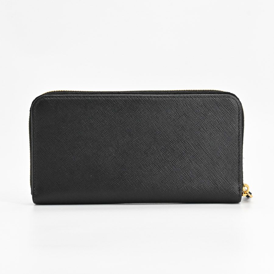 PRADA プラダ