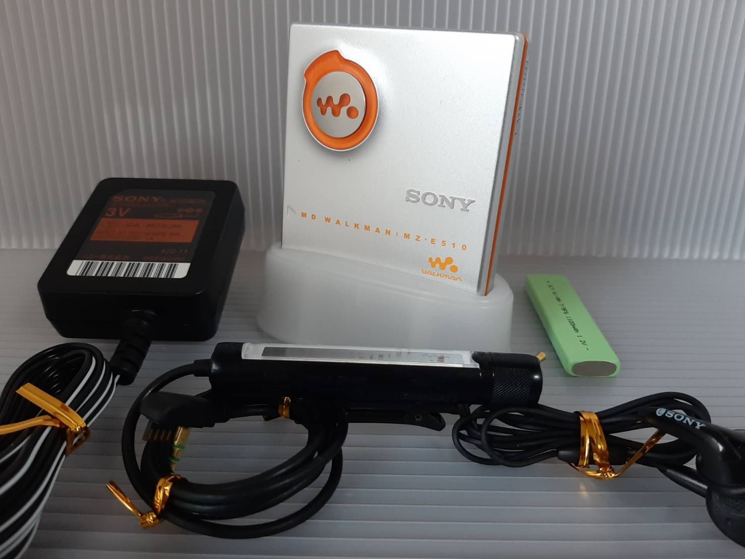 SONY MDウォークマンMZ-E510レッド 中古SONY MDウォークマンMZ-E510