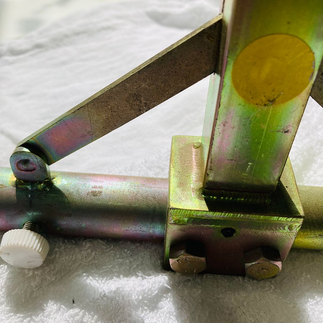 側溝吊り クランプ