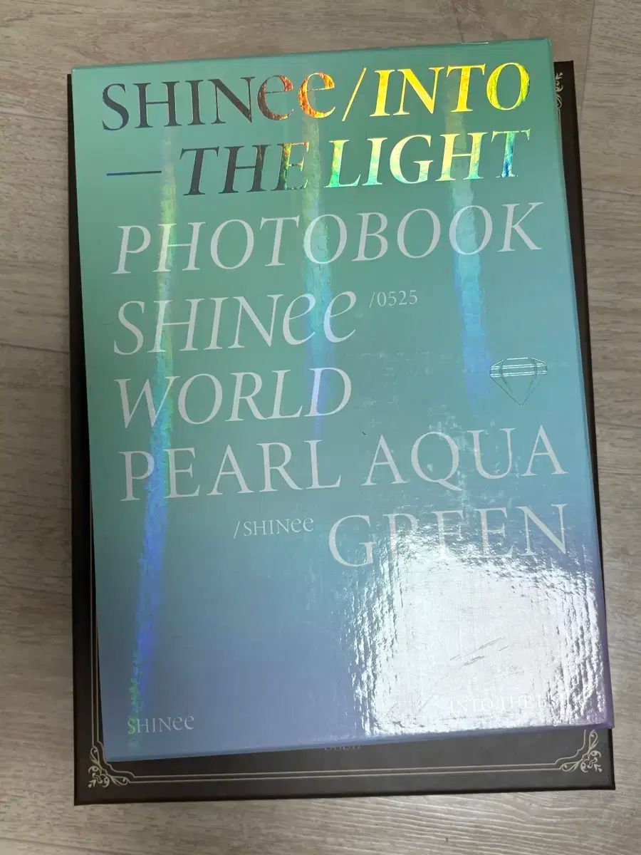 【未開封品】SHINee 公式フォトブック INTO THE LIGHT SHINee(シャイニー) フォトブック PHOTOBOOK イントゥ・ザ