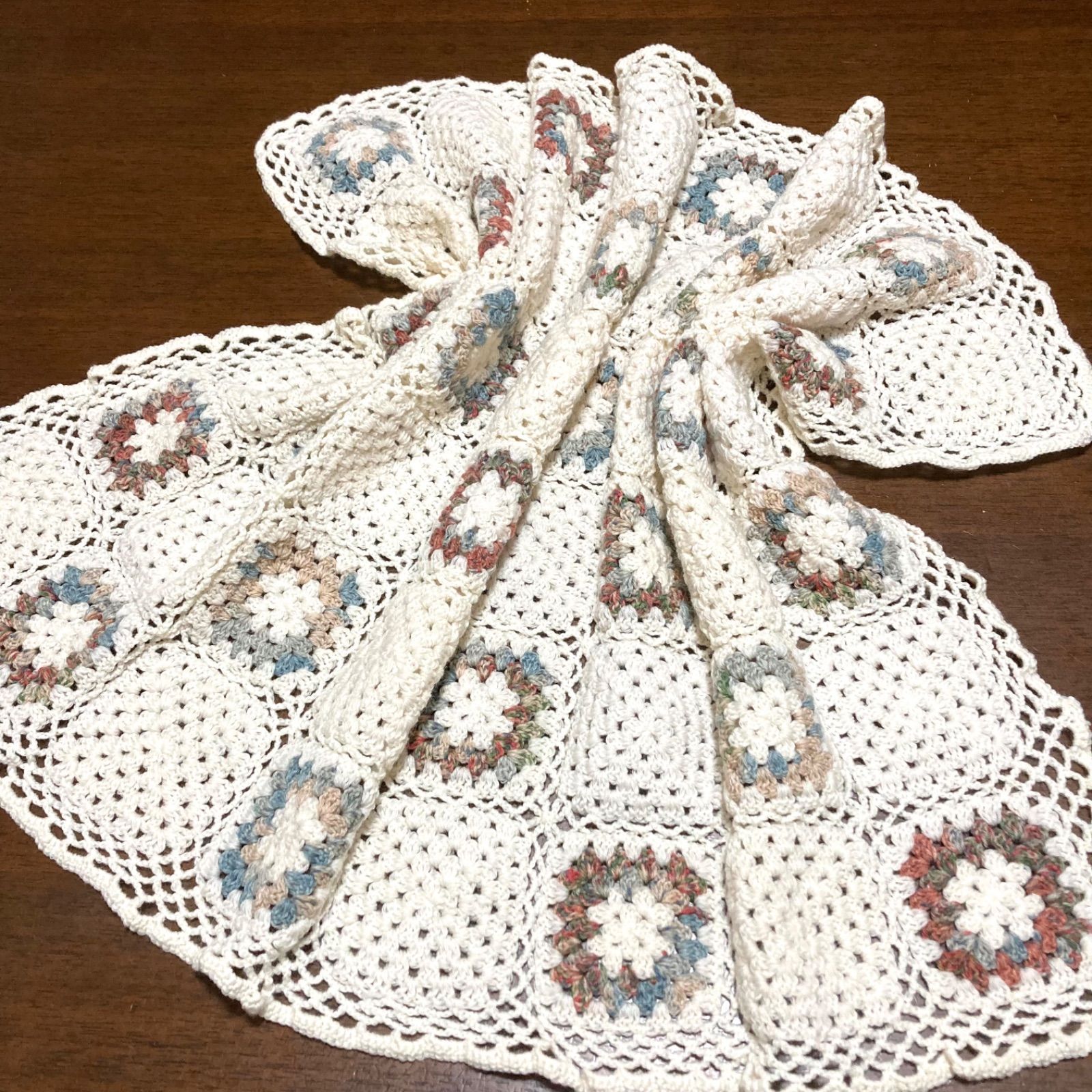 モチーフ編み【7】ハンドメイド　ブランケット　マルチカバー ハンドメイド 手編み かぎ針編み お花モチーフ ブランケット