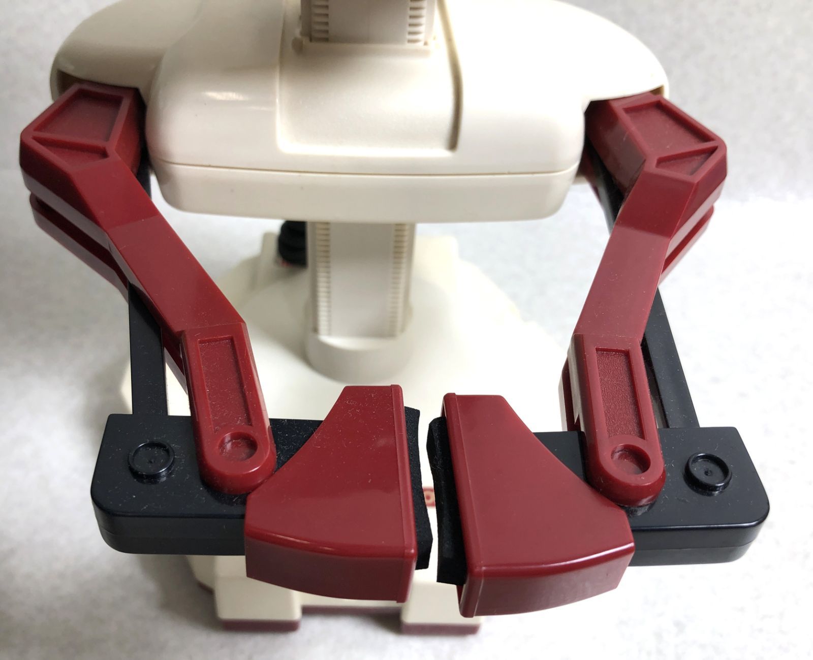 ファミコン　ロボット【ジャンク】 ジャンク品 任天堂ファミリーコンピューターロボット - メルカリ