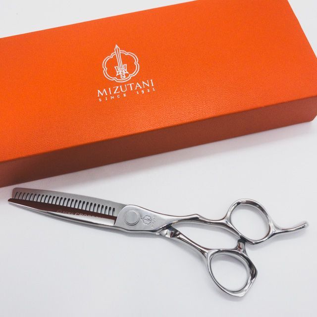 【ミズタニシザーズ ミズタニシザーMIZUTANI SCISSORS】CROSSOVER 225 USUBAウスバ逆刃 オフセット シザー セニング 美容ハサミ すきばさみ 美容師 理容師 約20～25% 右利き 5.8インチ 中古 sc648