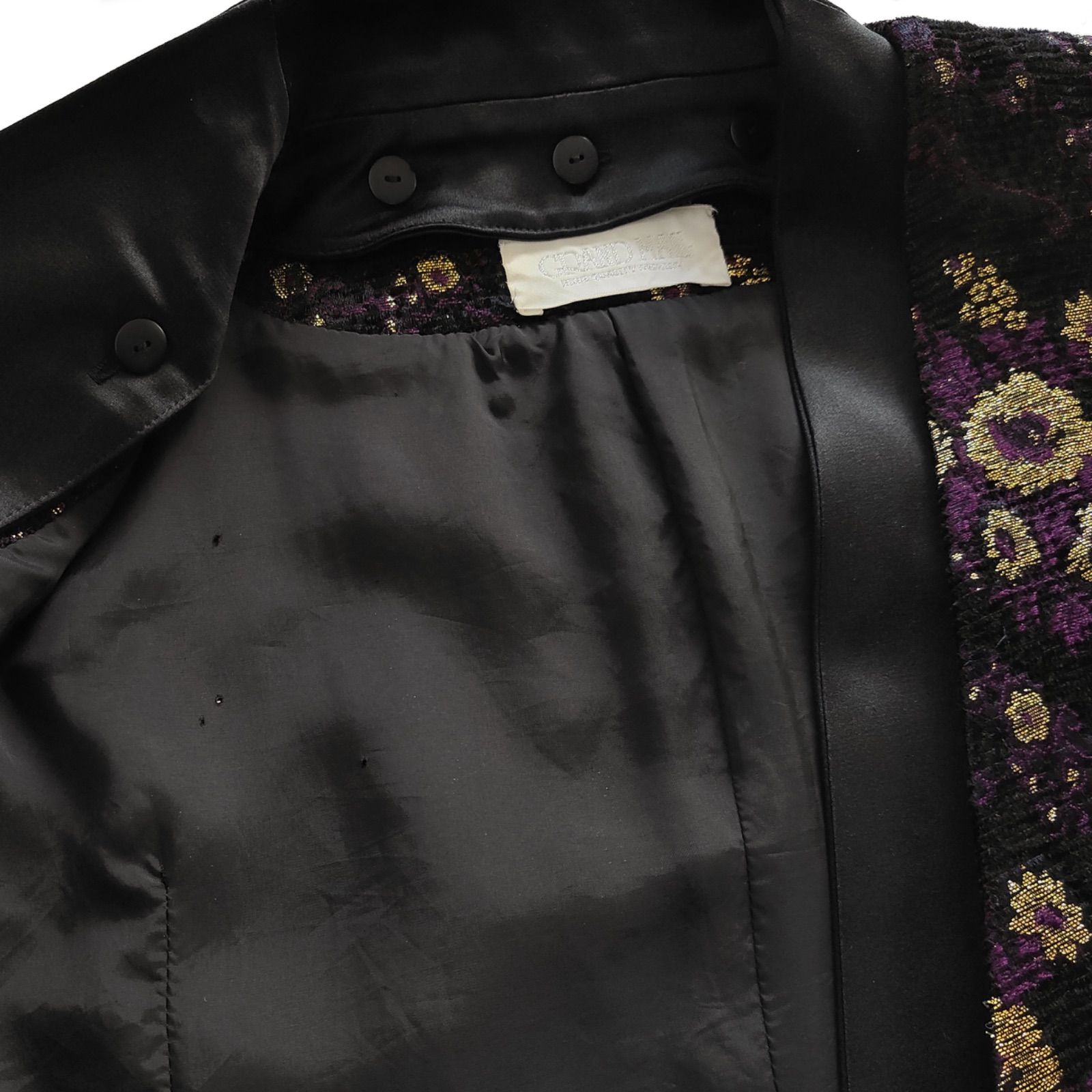美品 ノーカラージャケット ブレザー 刺繍 ジャガード 金釦 パープル 紫色