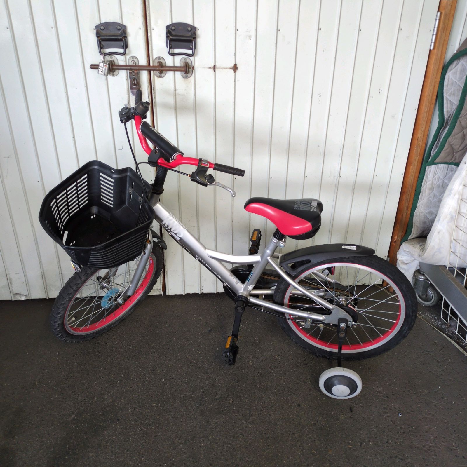 J322 使用感有り 子供自転車 補助輪付き ブリヂストン 18インチ