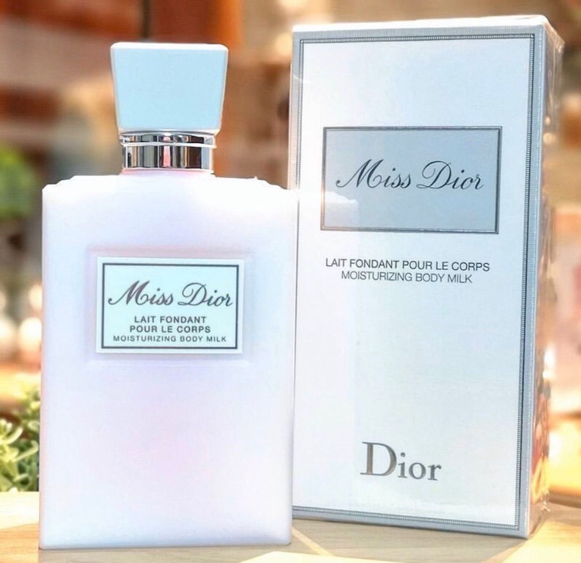 Dior ボディミルク⭐︎試供品付⭐︎ lait fondant pour le corps moisturizing  body milk