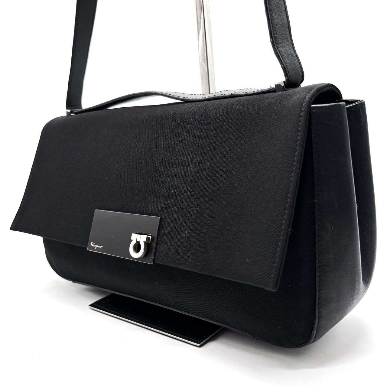 ✨良品✨ Salvatore Ferragamo サルヴァトーレフェラガモ ガンチーニ  